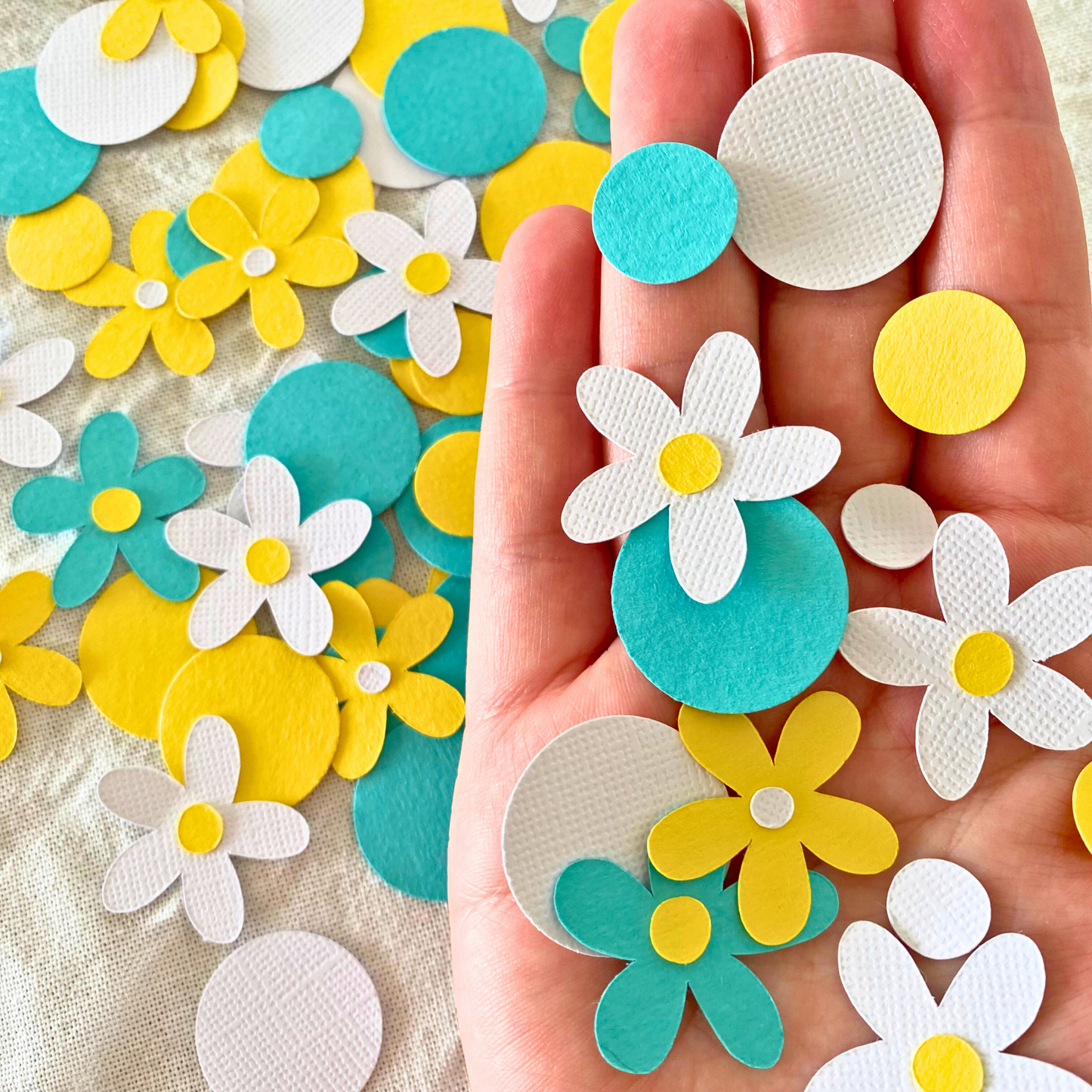 flower confetti, handmade, daisy confetti for birthday party, daisy confetti for baby shower, flower paper confetti