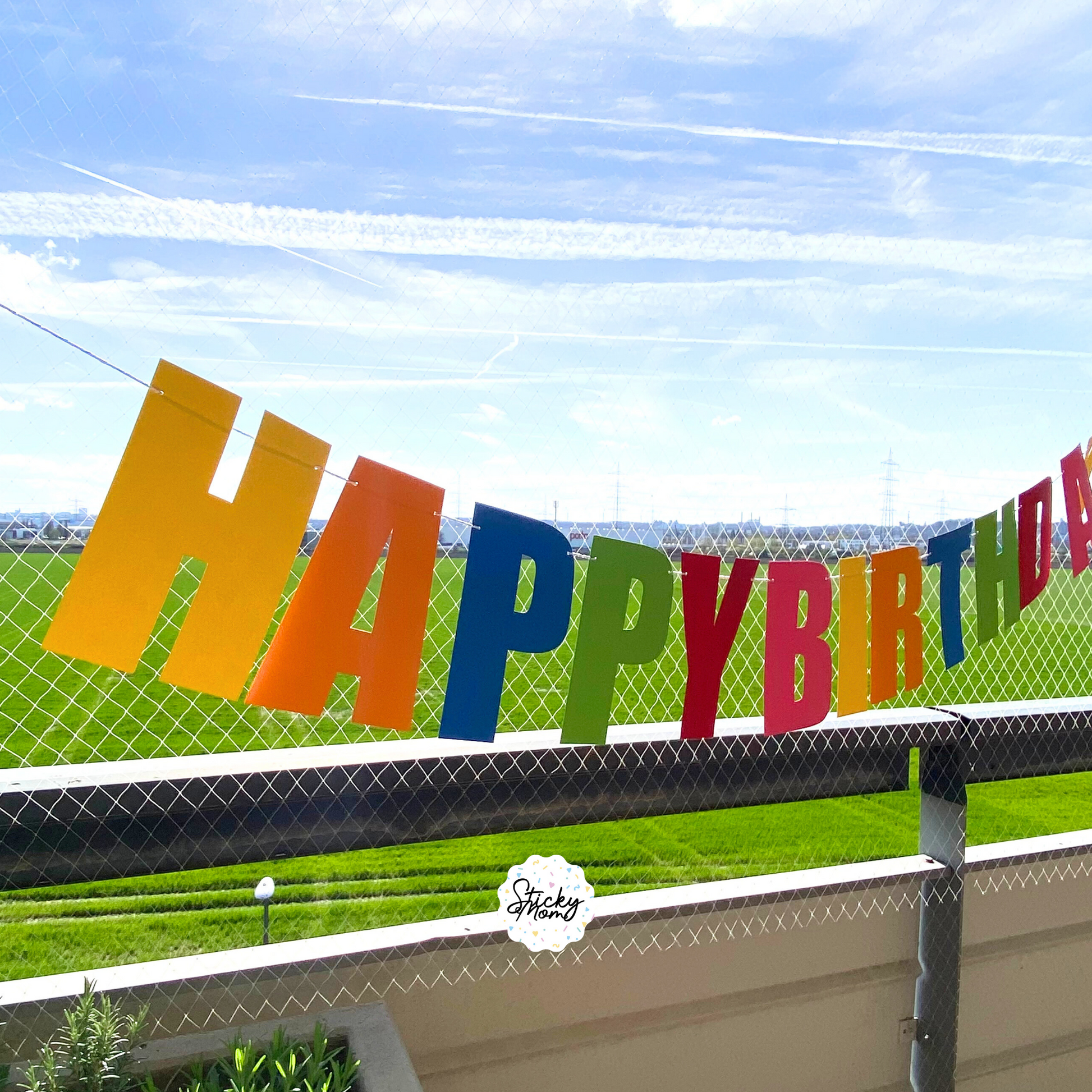 Rainbow Garland  "Happy birthday" or "Geburtstagskind" rainbow decoration personalized with name | kinder rainbow party