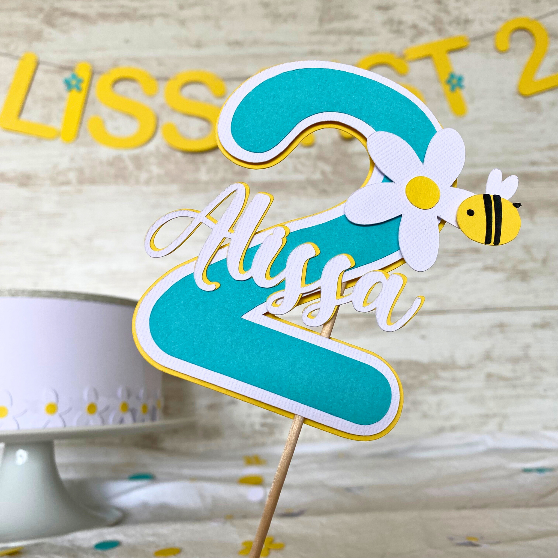 Cake topper bees & daisies | Birthday decoration children birthday 1st birthday cake decoration table decoration birthday cake children 2nd birthday, second birthday, two groovy cake topper